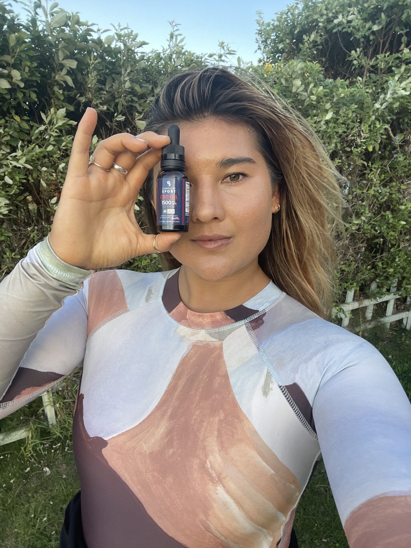 Riding the Wave of Success: Brisa Hennessy’s Phenomenal Journey with Sympleaf Sport CBD™ into the Quarterfinals!